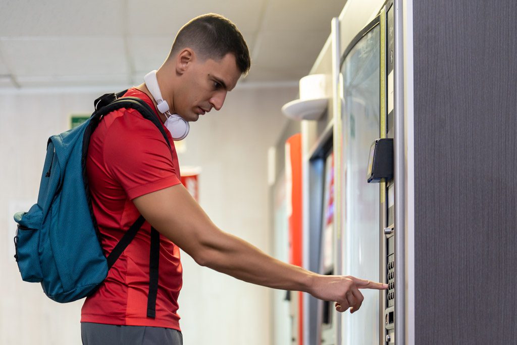 20230130 vending machine gym